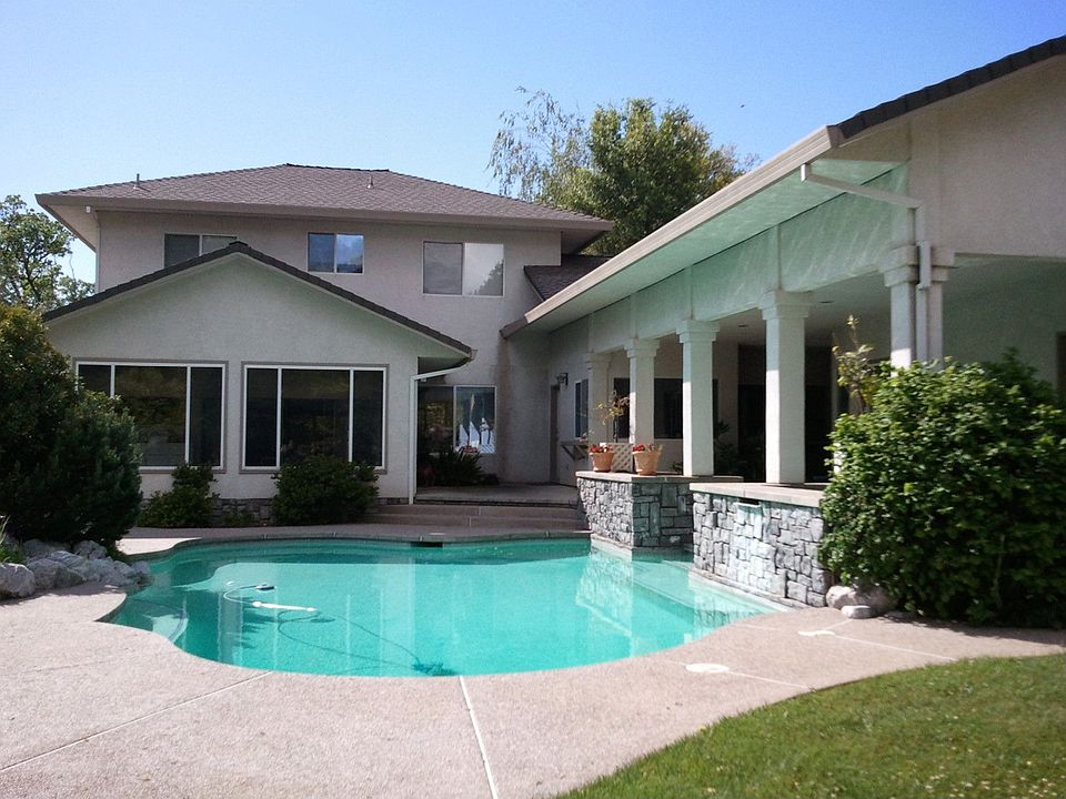 Outside pool area