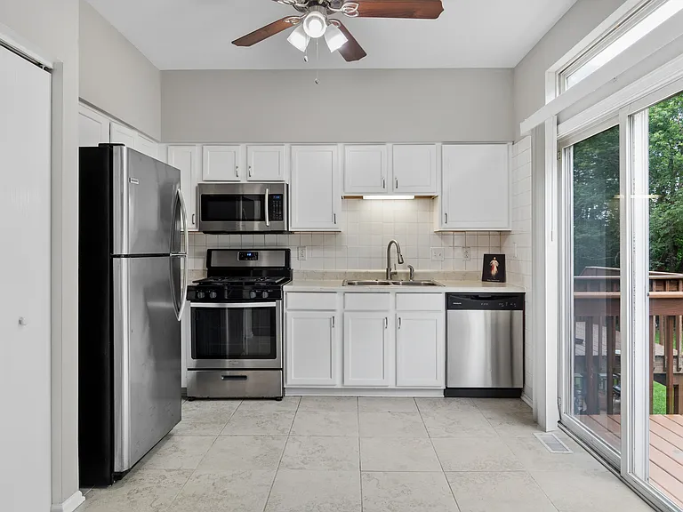 13943 S Oakdale Cir — Photo 13