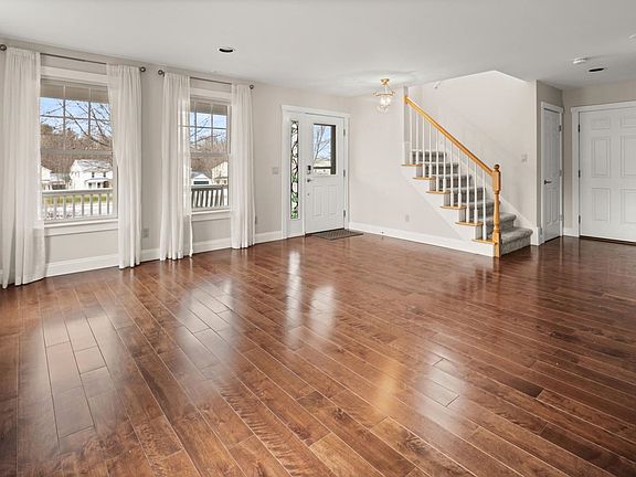 4th image of 12 Stannard Drive