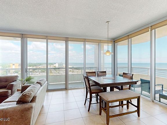 3rd image of 2060 Beach Blvd Unit 1005