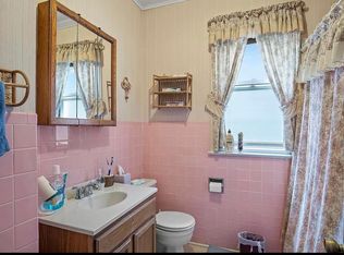 42 W 46th St #2, Bayonne, NJ 07002
