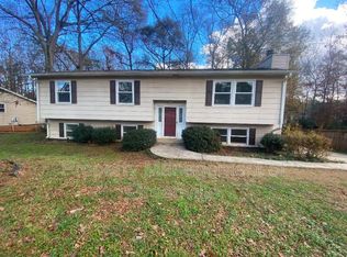 304 Barry Dr, Greer, SC 29650