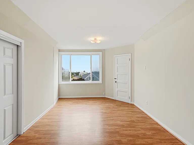 749 Clayton St #747 — Photo 41