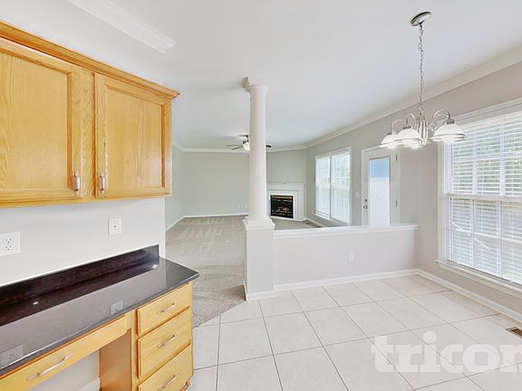 5th image of 1267 Buckingham Cir