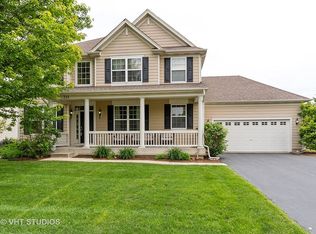 311 Comstock Dr, Elgin, IL 60124