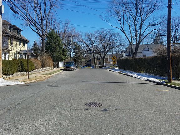 5th image of 23 Rusco St