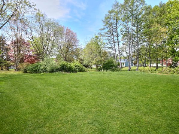 130 Todd Dr, Milford, CT 06461