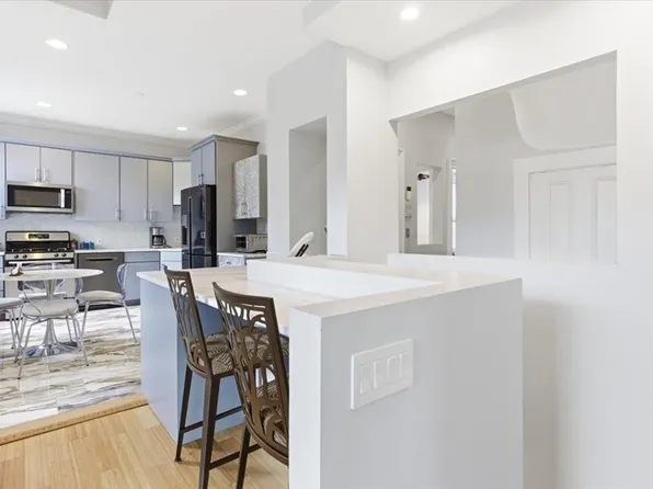 96 Seaverns Ave #1, Jamaica Plain, MA 02130