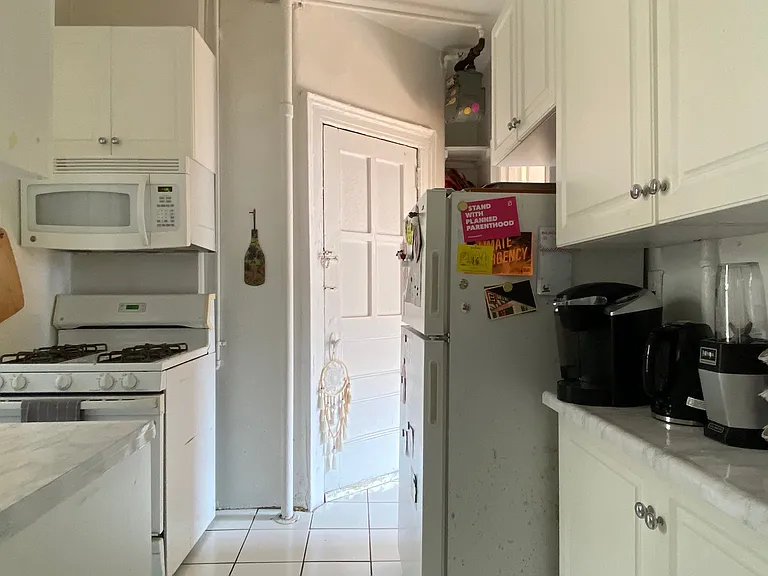 191 Claremont Ave #44 — Photo 6