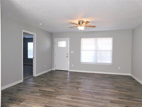 3rd image of 205 Saint Catherine Ct