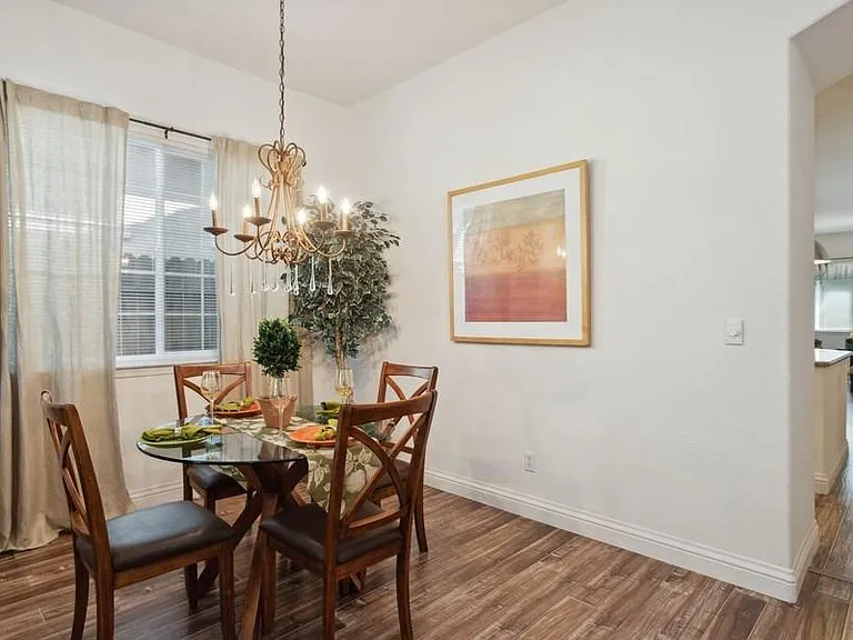 46 Diggins Dr — Photo 10