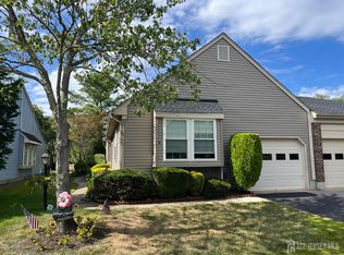 8 John Paul Jones Dr #B, Monroe Township, NJ 08831