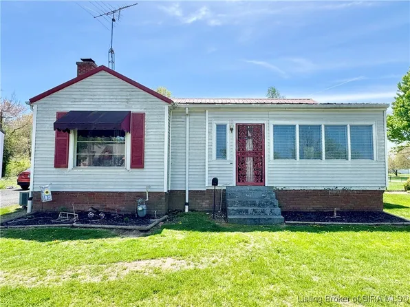 515 Broadway Street, Austin, IN 47102