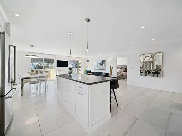 1077 River Road image 1 of 41