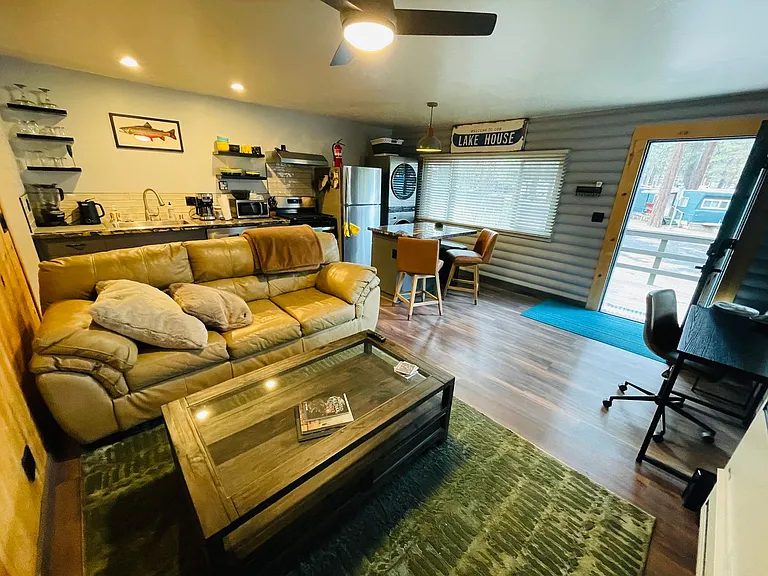 2224 Helen Ave — Photo 8