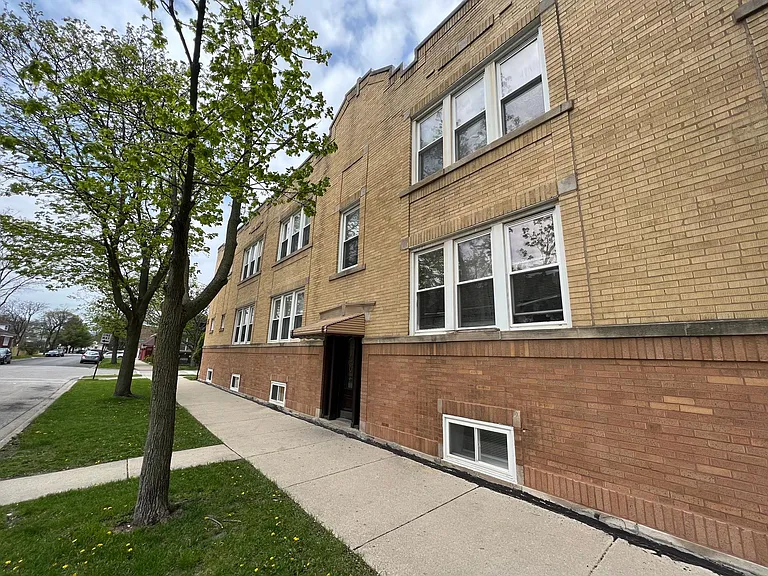 Exterior entrance (on Belle Plaine)