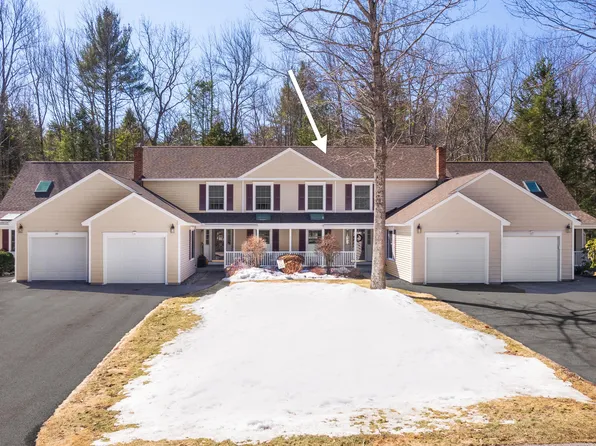 29 Hampton Glen Drive #10, Kennebunk, ME 04043