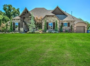2377 Vellano Ln, Edmond, OK 73034