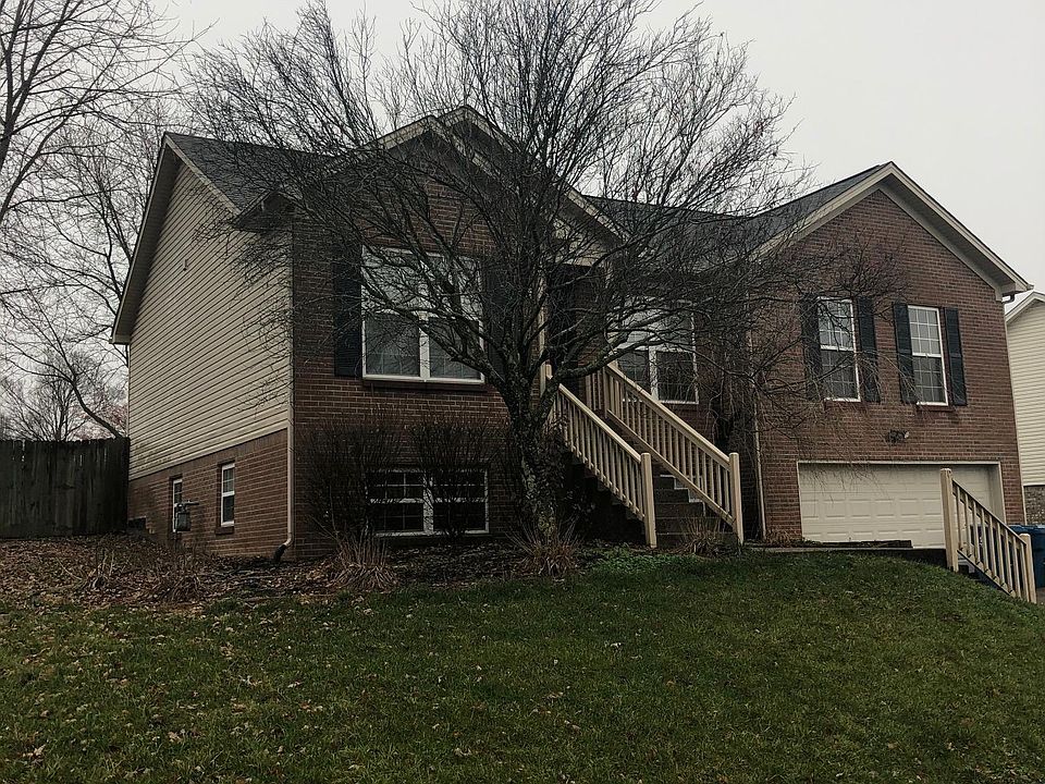 1st image of 126 Woodfield Cir