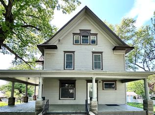 421 S 28th St #1, Lincoln, NE 68510