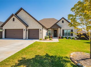 550 Bella Toscana St, Springdale, AR 72762