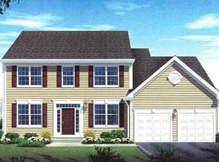 2 Pape Dr, Atlantic Highlands, NJ 07716