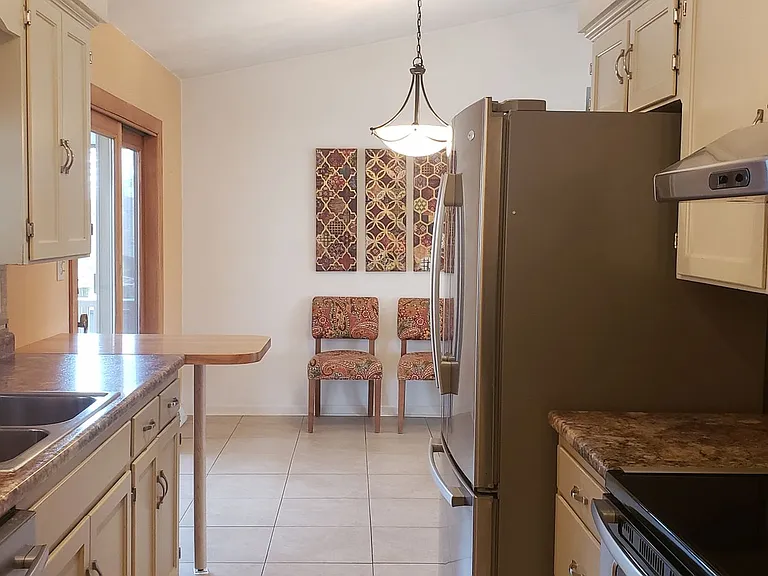 3123 Glenmont Dr — Photo 9