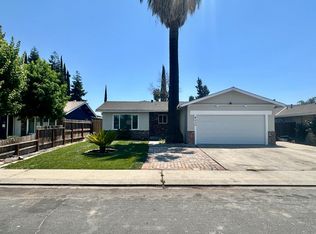 420 Parkwood Dr, Manteca, CA 95336