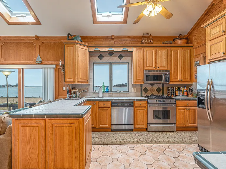 28 Koral Dr — Photo 23
