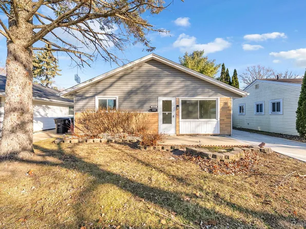 8029 Roosevelt St, Taylor, MI 48180