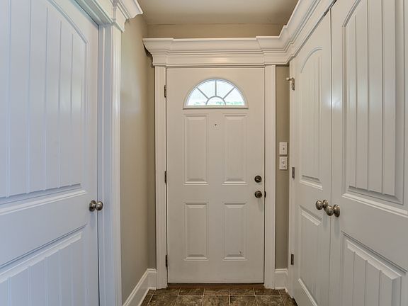 4th image of 47 Ruby Ln
