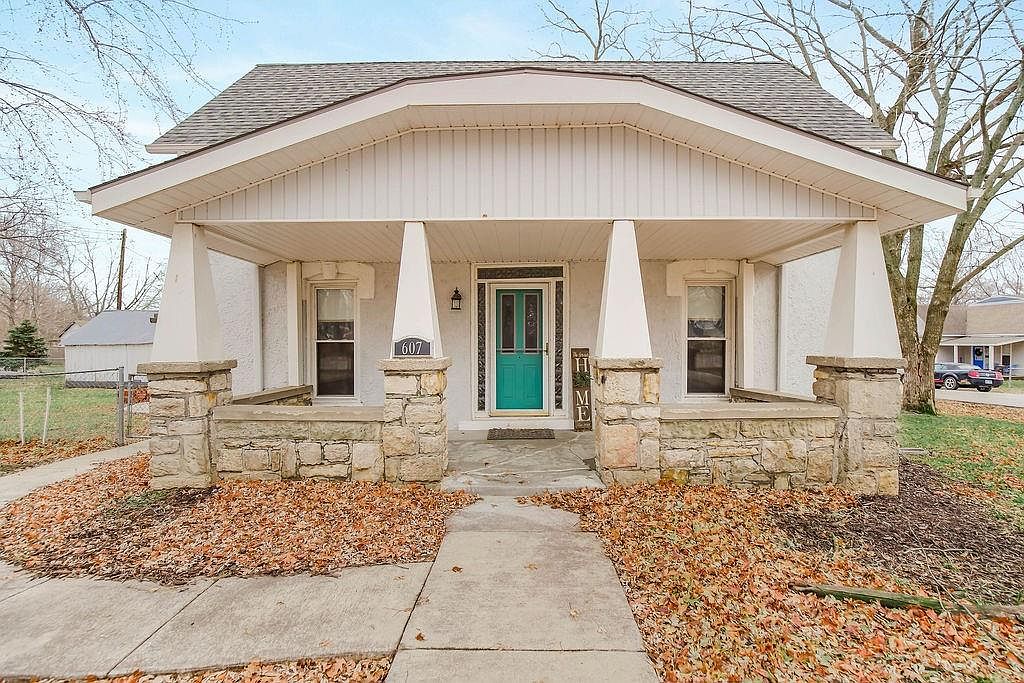 607 S 3rd St, Louisburg, KS 66053 Zillow