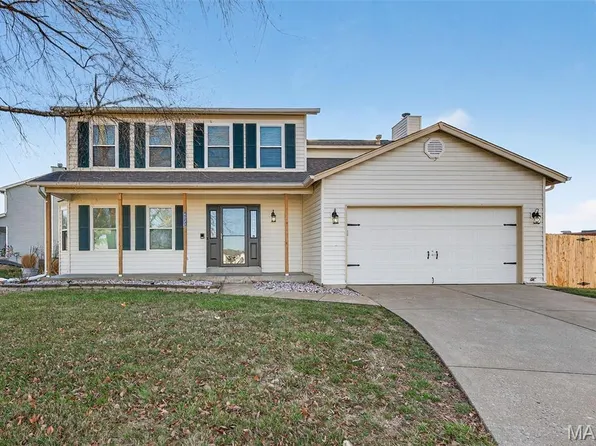 4023 Cambridge Crossing Dr, Saint Charles, MO 63304