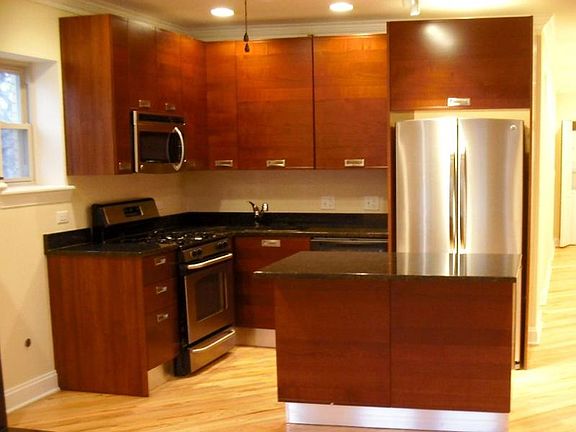 3rd image of 1262 W Leland Ave #2