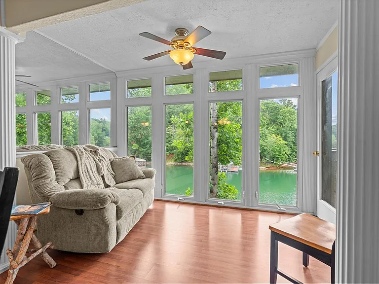 701 Loran Pointe Cir — Photo 25