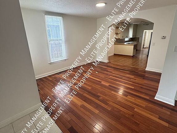 3rd image of 1030 E Blaine Ave