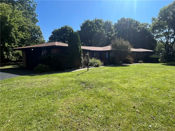 51 Erie Station Rd, West Henrietta, NY 14586