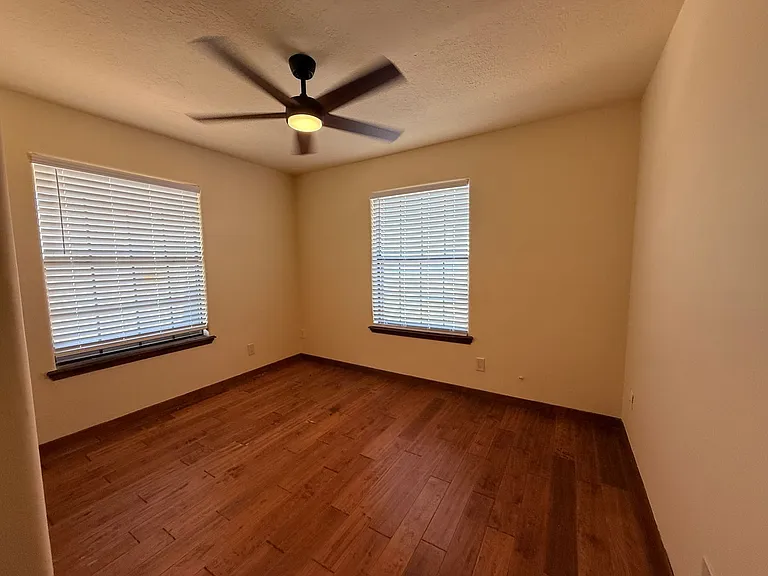 4337 E Winchester Rd — Photo 19