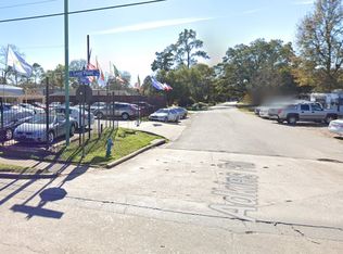 9352 Long Point Rd, Houston, TX 77055