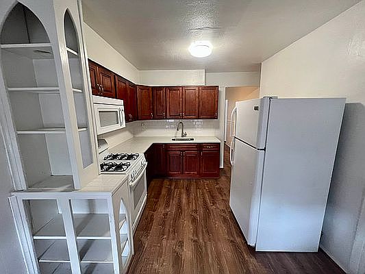 3rd image of 1505 E 98th St #1