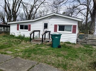 49 W Phillips St, Mascoutah, IL