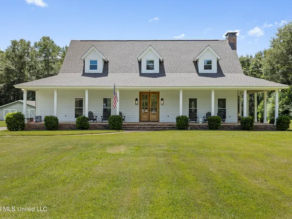 14365 Country Wood Dr, Gulfport, MS 39503