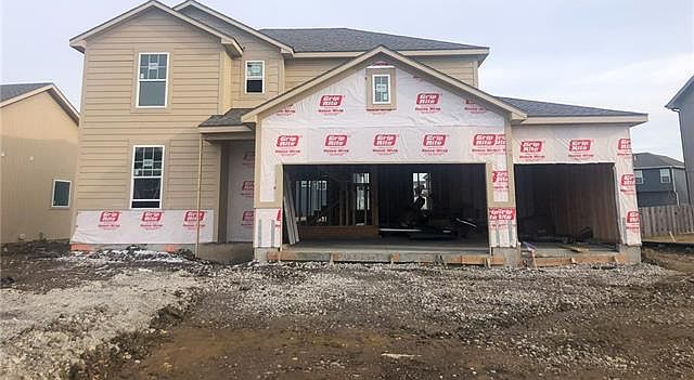 1st image of 642 SE Colonial Dr