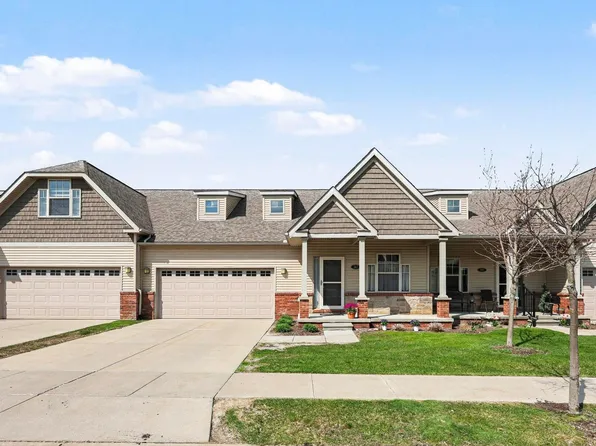 267 Victoria Dr, Dexter, MI 48130