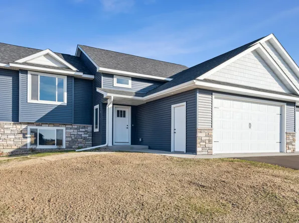 1823 Otter Way, New Richmond, WI 54017