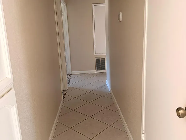 619 Willow Creek Dr — Photo 19