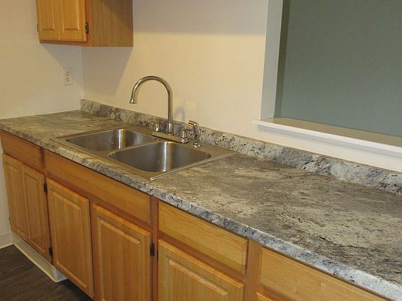 5th image of 1063 Hudson Ave APT 707