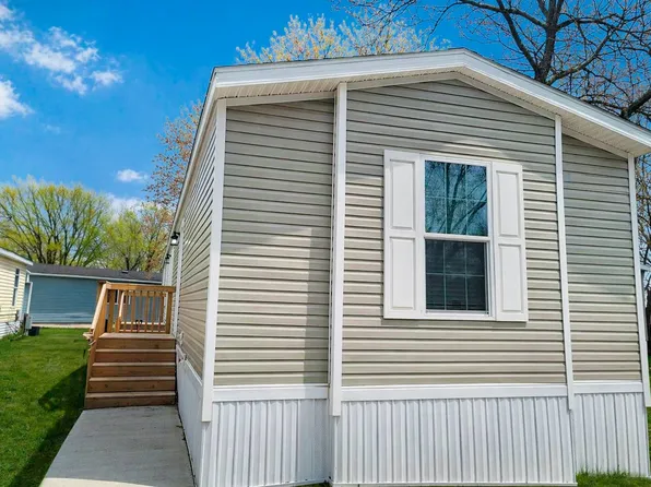 2403 Clayton Ave #89, Albert Lea, MN 56007