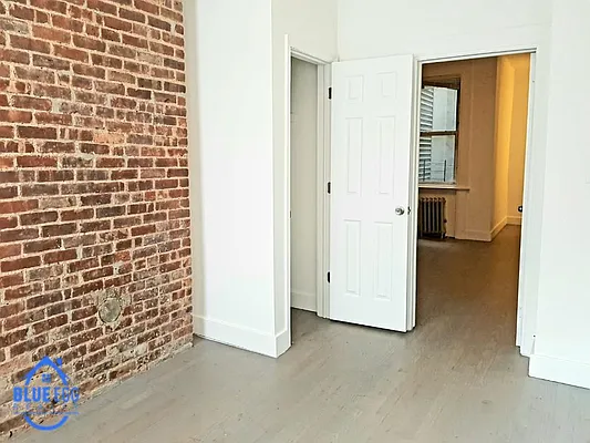 Rented by Blue Egg Realty Corp | media 3