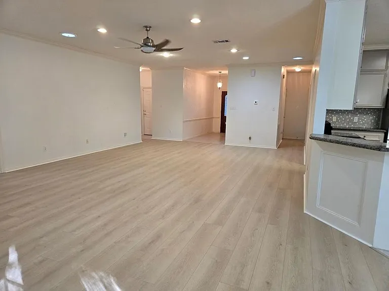 120 Hiwon Dr — Photo 10